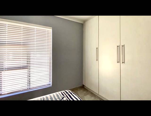 6 BEDROOM HOUSE FOR SALE IN DWARSKERSBOS